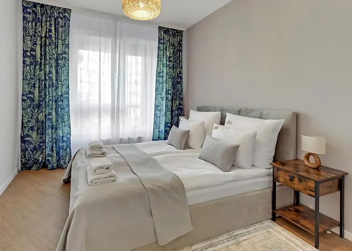 Slaska 12 Living By Downtown *