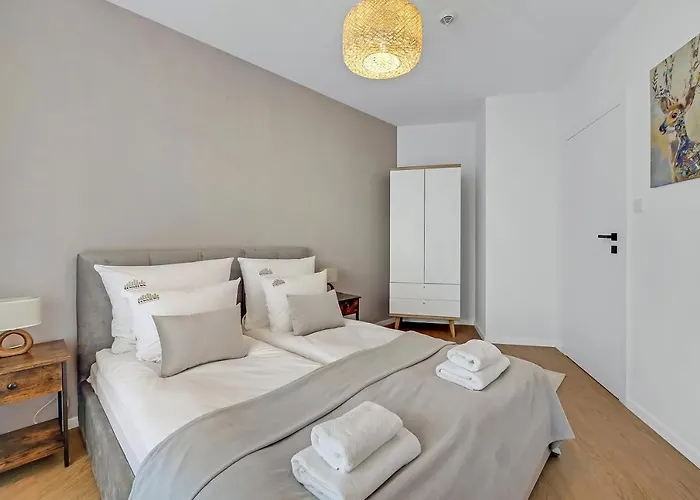 Slaska 12 Living By Downtown Gdańsk