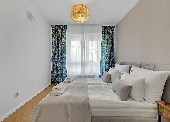 Slaska 12 Living By Downtown * Gdańsk